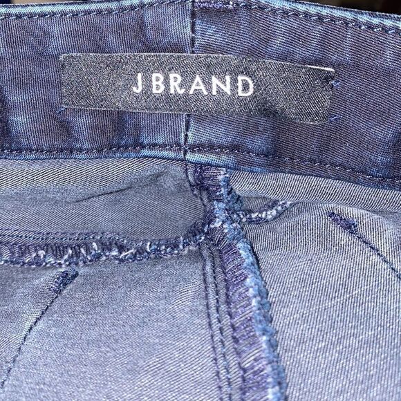 ✨ Anja Crop in Vision
J Brand✨ - Picture 6 of 8